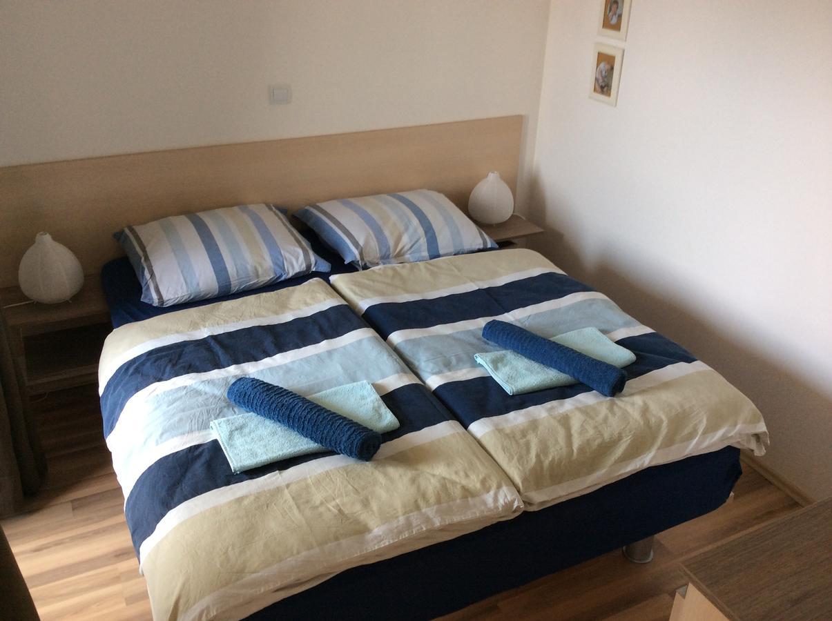 Apartment Punat Exterior photo
